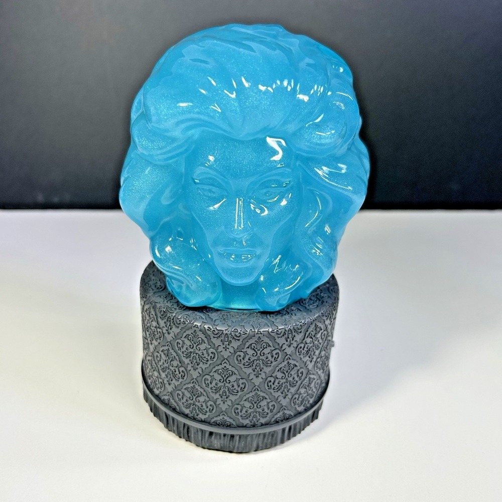 Disney Haunted Mansion Madame Leota Light Up Sound Bust By Hallmark - Video